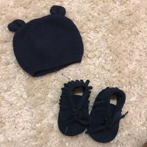 Baby Gap hat and baby moccasins